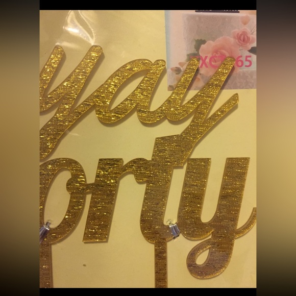 “ Yay Forty ” gold glitter acrylic Cake topper - Picture 3 of 4